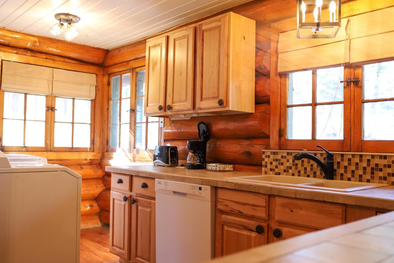 Holiday home Historic Log #14 At Horse Creek Rapid City